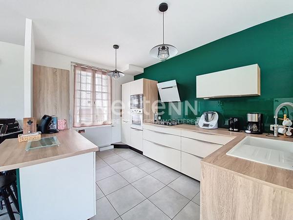 Vaste maison familiale de 8 pièces à vendre à Saint Avertin