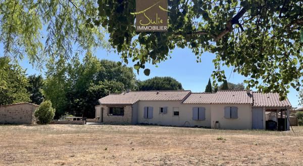 Propriété de plain-pied dans un joli parc clos de 3642m²