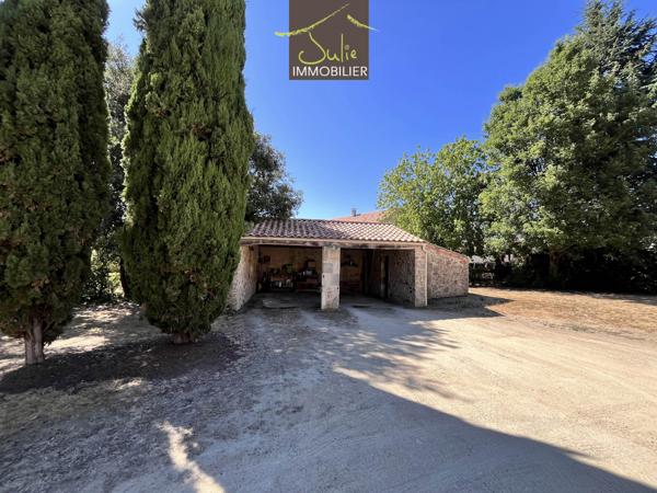 Propriété de plain-pied dans un joli parc clos de 3642m²
