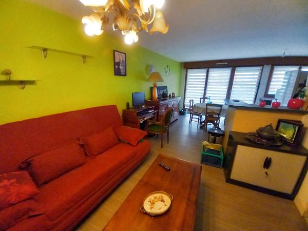 Appartement
                                                                                                                                                                                                                                                                                                                        2 pièce(s)                                                                                                                                                                                                          1 chambre(s)                                                                                                                                                                                                          55.7  m²