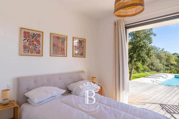 Porto-Vecchio, Villa 4 Chambres -  180 m² à vendre