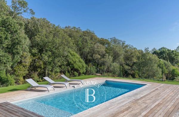Porto-Vecchio, Villa 4 Chambres -  180 m² à vendre