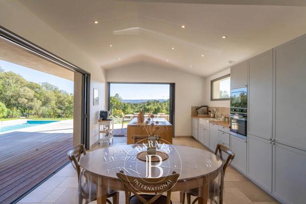 Porto-Vecchio, Villa 4 Chambres -  180 m² à vendre