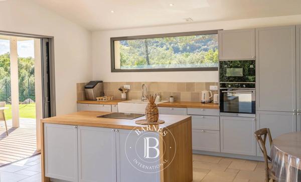 Porto-Vecchio, Villa 4 Chambres -  180 m² à vendre