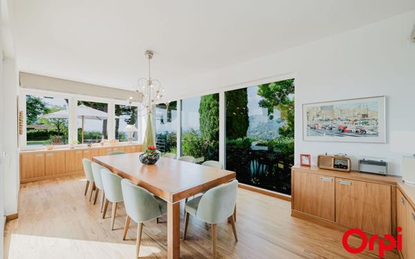 Maison à vendre    11 pièces • 366,10 m2 Menton