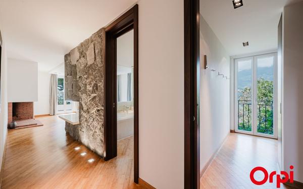 Maison à vendre    11 pièces • 366,10 m2 Menton