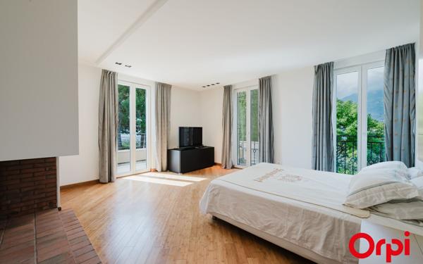 Maison à vendre    11 pièces • 366,10 m2 Menton