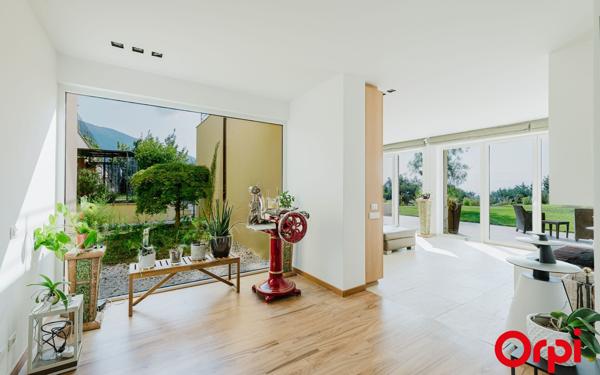 Maison à vendre    11 pièces • 366,10 m2 Menton