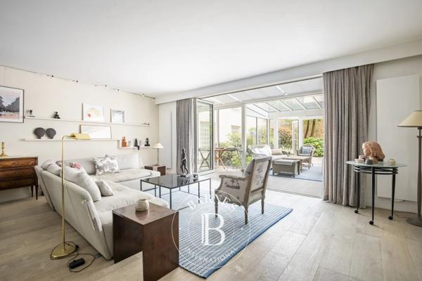 Paris 15ème, Appartement 2 Chambres -  84 m² à vendre