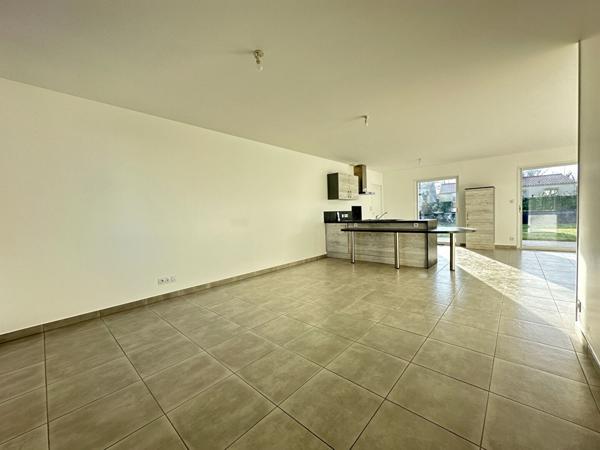 Maison plain pied 106 m² à vendre à AIZENAY