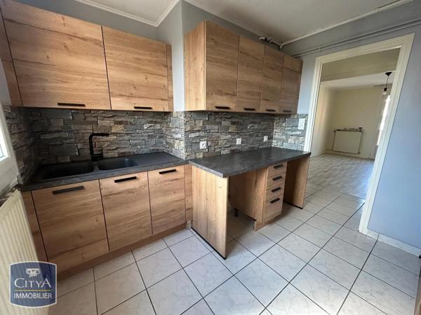Appartement à louer 3 pièces 63.75m² Roanne (42300)