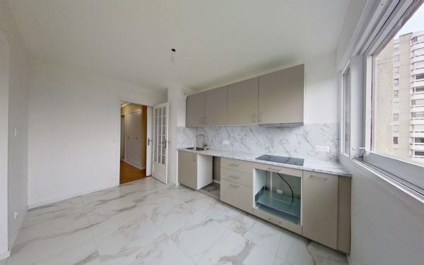 Appartement à louer    4 pièces • 79 m2 Champagne-au-Mont-d'Or