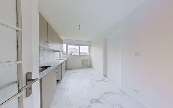 Appartement à louer    4 pièces • 79 m2 Champagne-au-Mont-d'Or