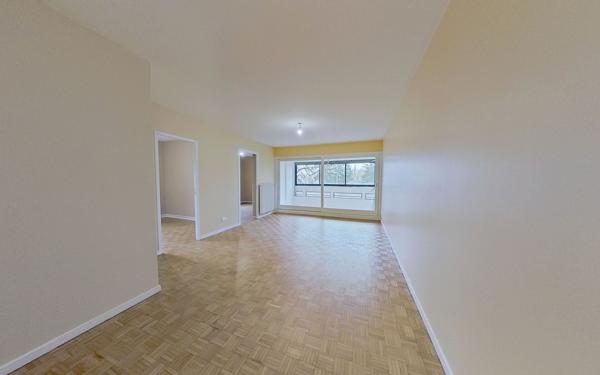 Appartement à louer    4 pièces • 79 m2 Champagne-au-Mont-d'Or