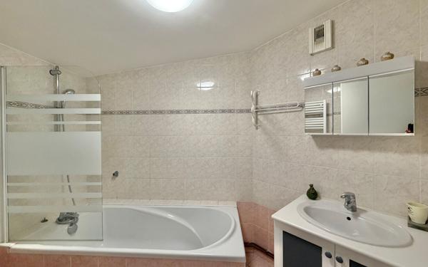 Appartement à louer    3 pièces • 87 m2 Villard-de-Lans