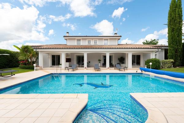 Maison à vendre 7 pièces CASTELGINEST (31)