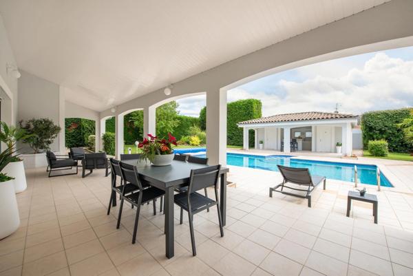 Maison à vendre 7 pièces CASTELGINEST (31)