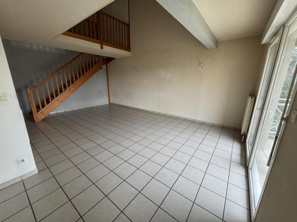 TOURNON - T4 EN DUPLEX AVEC GARAGE - 89.89 M2