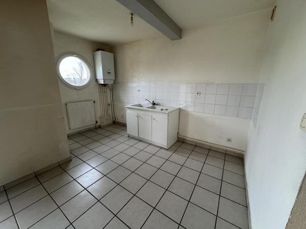 TOURNON - T4 EN DUPLEX AVEC GARAGE - 89.89 M2