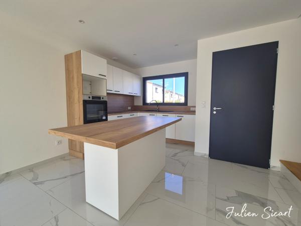 Villa 3 faces construite en 2025