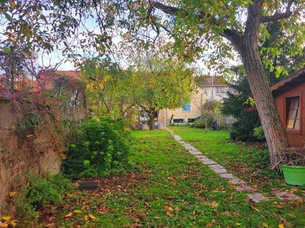 Maison de caractère + dépendance d’environ 20 m²