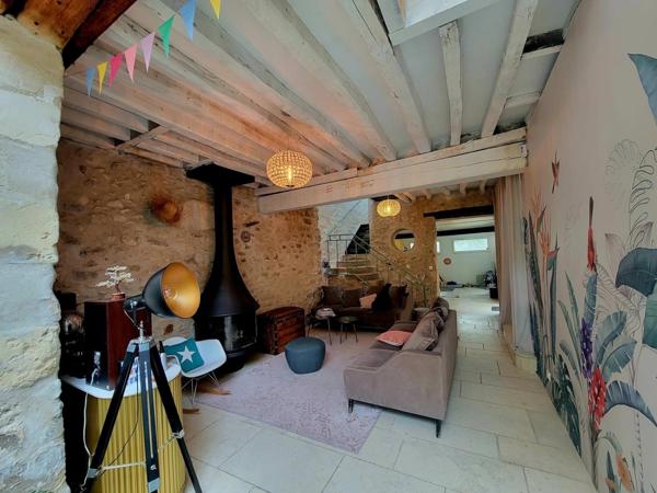 Maison de caractère + dépendance d’environ 20 m²