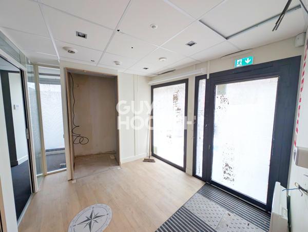 OPPORTUNITÉ INVESTISSEUR : MURS COMMERCIAUX ET HABITATION EN PLEIN CŒUR DE MERDRIGNAC