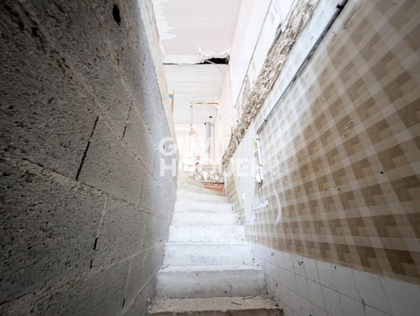 OPPORTUNITÉ INVESTISSEUR : MURS COMMERCIAUX ET HABITATION EN PLEIN CŒUR DE MERDRIGNAC