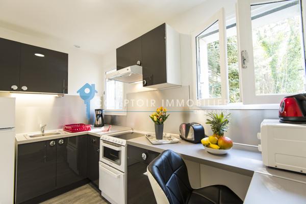 Immeuble
                                                                                                                                                
                                                                                                                                                
                                                                                                                                                
                                                    
                                                                                                                                                                                                                                                                                                                        250  m²                                                                                                                                                                                                         2 etage(s)