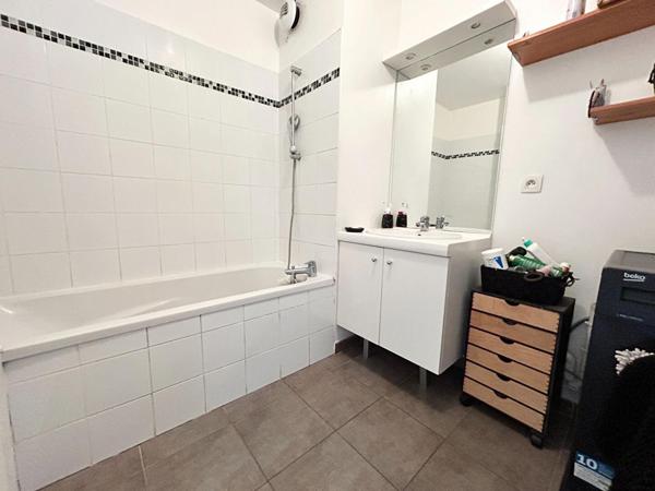 A VENDRE : T2 à LILLE • • 179 000 € FAI • Réf. 2018