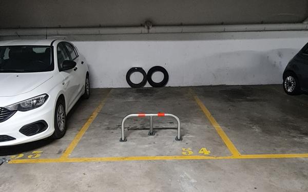 Stationnement à louer    Saint-Denis