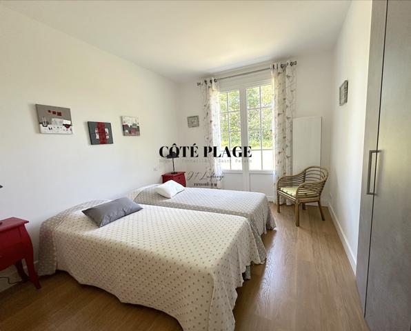 Saint-Palais-sur-Mer (17420) SAINT PALAIS / MER proche plage villa avec terrain boisé de 3800m2 - AU PRIX DE VENTE DE 819.000 € HAI