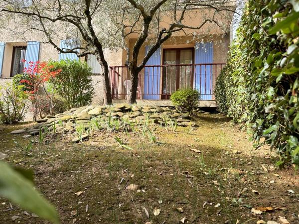 À vendre – Appartement de charme, 5 pièces à Gréoux-les-Bains, dans un cadre privilégié