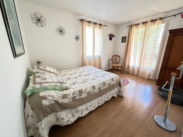 À vendre – Appartement de charme, 5 pièces à Gréoux-les-Bains, dans un cadre privilégié