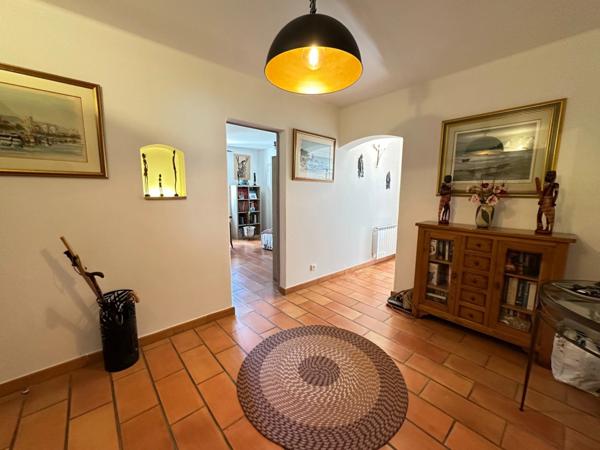 À vendre – Appartement de charme, 5 pièces à Gréoux-les-Bains, dans un cadre privilégié