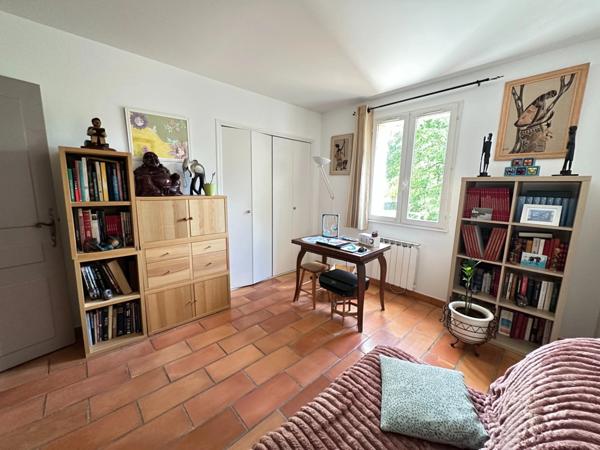 À vendre – Appartement de charme, 5 pièces à Gréoux-les-Bains, dans un cadre privilégié