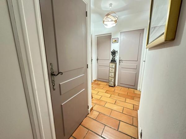 À vendre – Appartement de charme, 5 pièces à Gréoux-les-Bains, dans un cadre privilégié