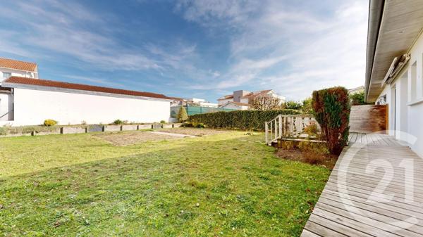 Maison à vendre  4 pièces - 95 m 2   ANGLET  - 64
