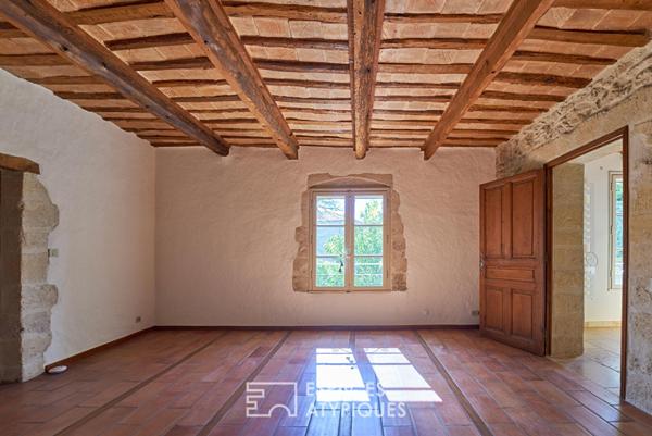 Mas de Caractère au Coeur de la cité ducale