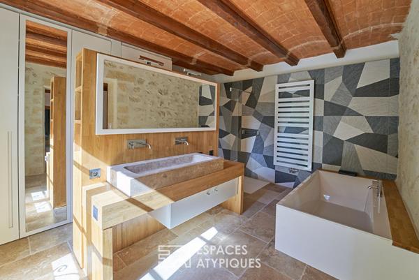 Mas de Caractère au Coeur de la cité ducale