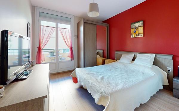 Appartement à vendre    4 pièces • 72 m2 Bron