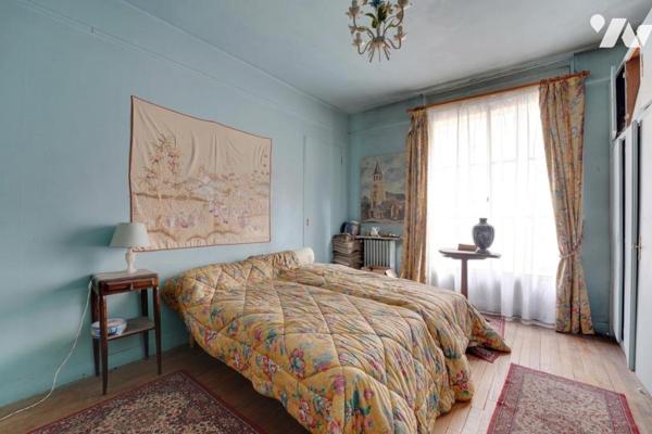 4 pièces dans belle copropriété art déco