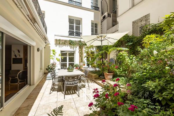 Paris 8ème, Appartement 3 Chambres -  193 m² à vendre