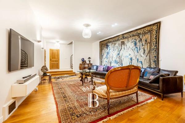 Paris 8ème, Appartement 3 Chambres -  193 m² à vendre