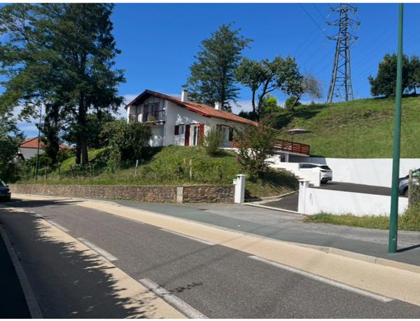 À vendre : Maison individuelle de 180 m² à Mouguerre, à proximité de Bayonne
