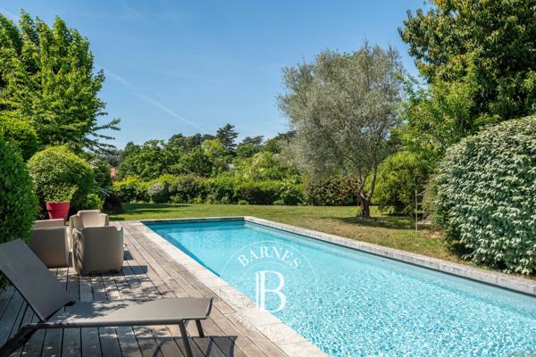 Caluire-et-Cuire, Maison 6 Chambres -  349 m² à vendre