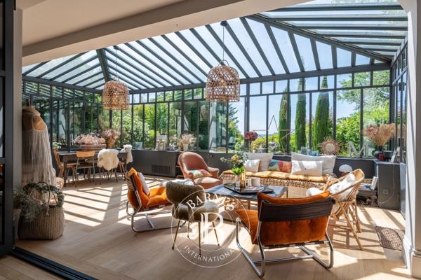 Caluire-et-Cuire, Maison 6 Chambres -  349 m² à vendre