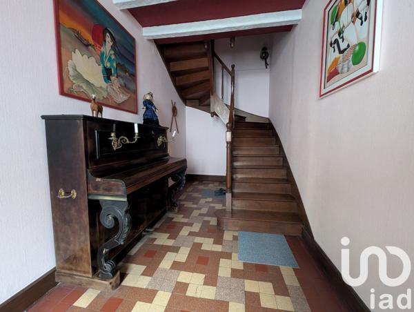 Maison de ville 7 pièces de 232 m² à Cossé-le-Vivien (53230)