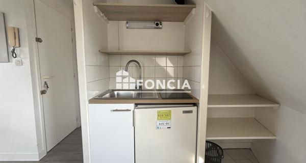 Location Studio 15.61 m² - Poitiers 86000