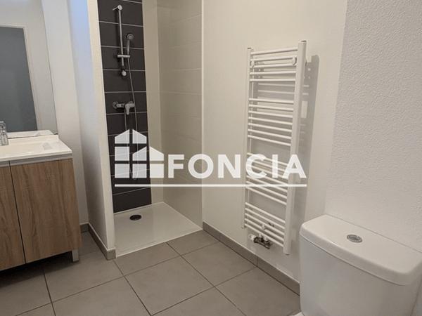 Location Appartement 2 pièces 41.3 m² - 110-112 AVENUE DU MARECHAL DE LATTRE DE TASSIGNY Gujan-mestras 33470